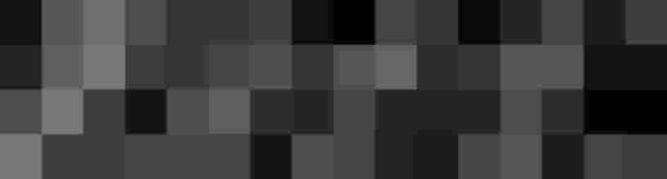 Blasmusikensemble mit mehreren Musikern an Tubas und Posaunen auf der Bühne.